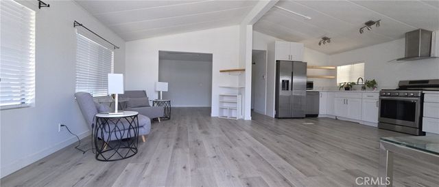 11401 Topanga Canyon Blvd Spc 12, Chatsworth, CA 91311