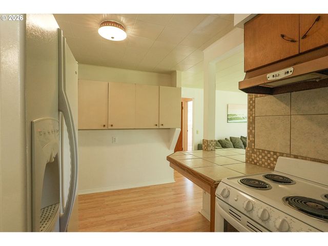 2835 Sw BREAKERS Dr, Waldport, OR 97394