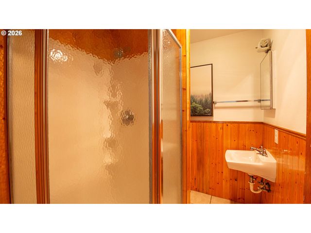 2835 Sw BREAKERS Dr, Waldport, OR 97394