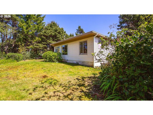 2835 Sw BREAKERS Dr, Waldport, OR 97394