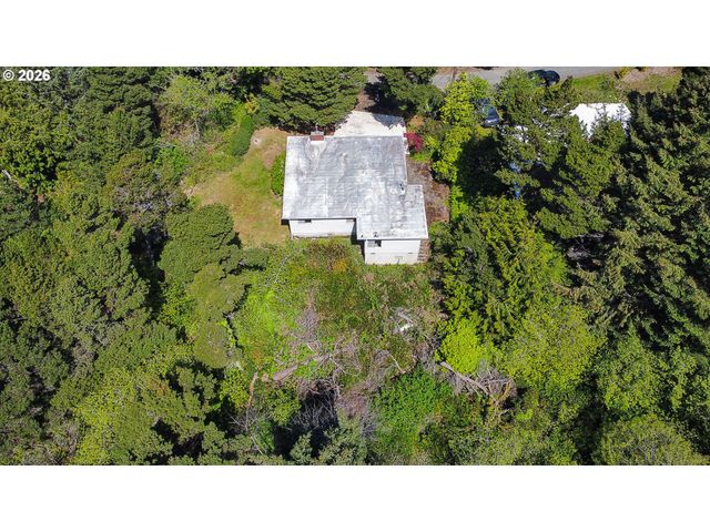 2835 Sw BREAKERS Dr, Waldport, OR 97394