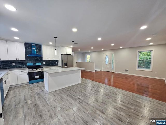 43 Rockport Road, Sussex, NJ 07461
