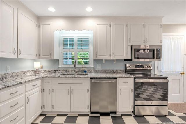 2610 Mirror Lake Drive, Fayetteville, NC 28303
