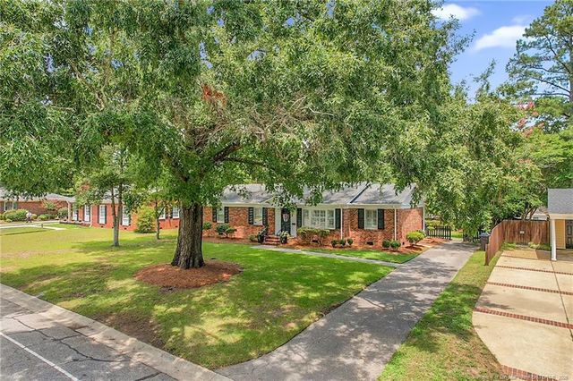 2610 Mirror Lake Drive, Fayetteville, NC 28303