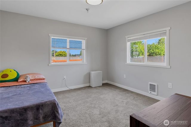1403 E 64th Street, Tacoma, WA 98404