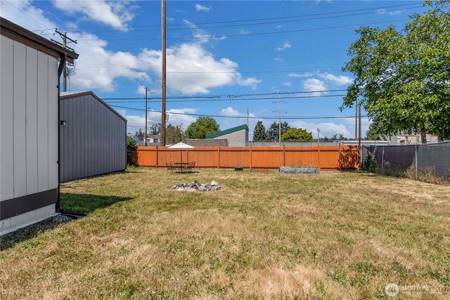 1403 E 64th Street, Tacoma, WA 98404