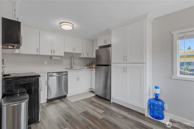 1403 E 64th Street, Tacoma, WA 98404