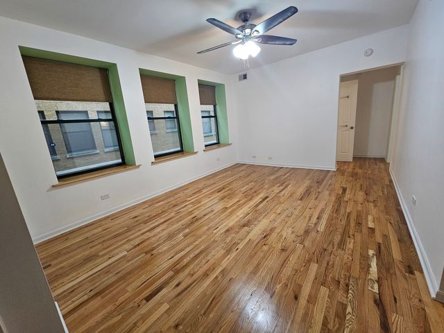 7203 S Yates Boulevard 1A, Chicago, IL 60649