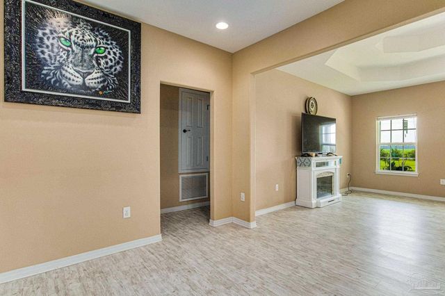 2460 New York St, Jay, FL 32565