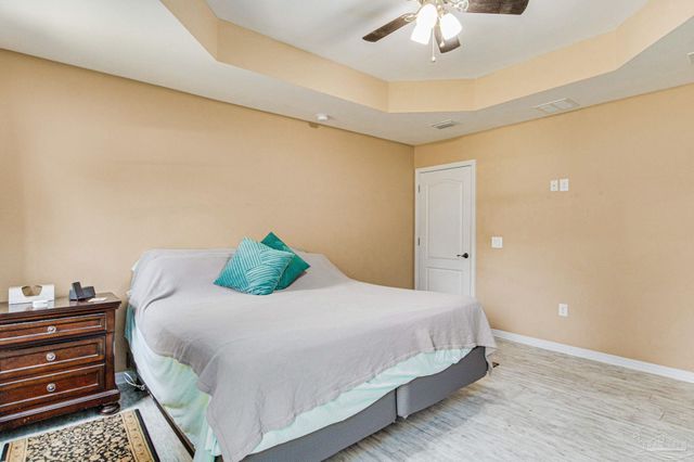 2460 New York St, Jay, FL 32565