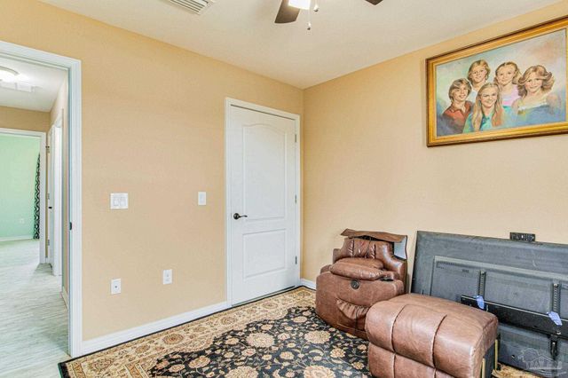 2460 New York St, Jay, FL 32565