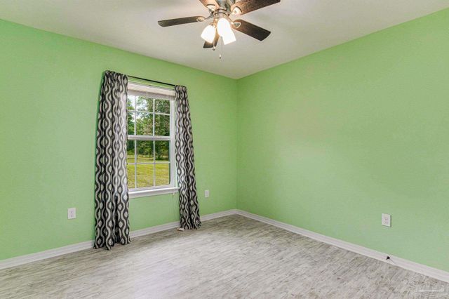 2460 New York St, Jay, FL 32565