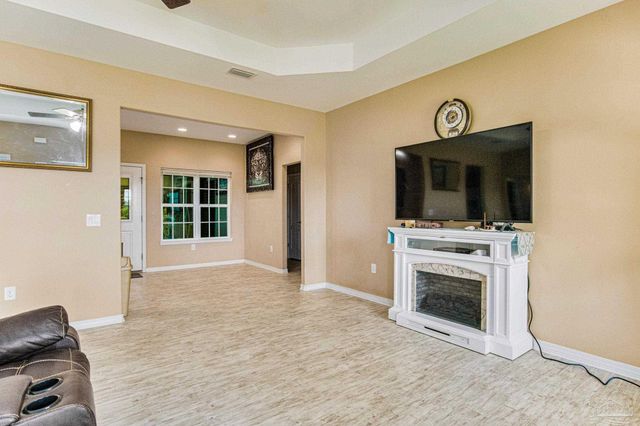 2460 New York St, Jay, FL 32565
