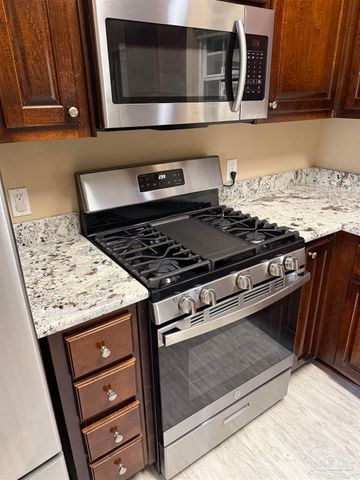2460 New York St, Jay, FL 32565