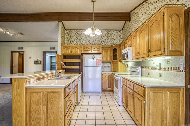 8 Alamito Lane, Hot Springs Village, AR 71909