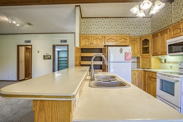 8 Alamito Lane, Hot Springs Village, AR 71909