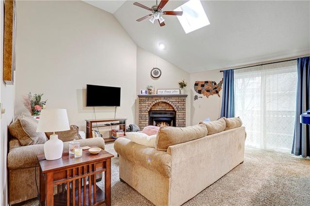 13825 W 58th Terrace 6, Shawnee, KS 66216