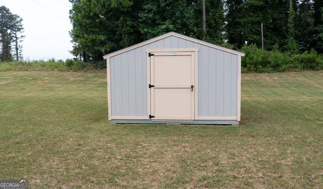 8084 Louis Drive, Locust Grove, GA 30248