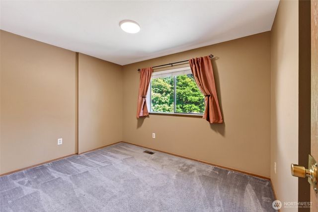 18604 73rd Street E, Bonney Lake, WA 98391