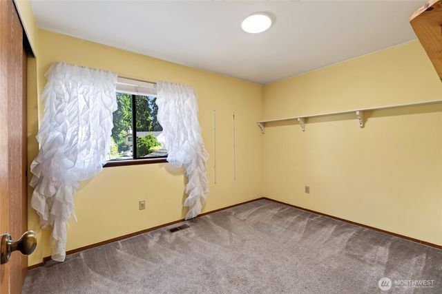 18604 73rd Street E, Bonney Lake, WA 98391