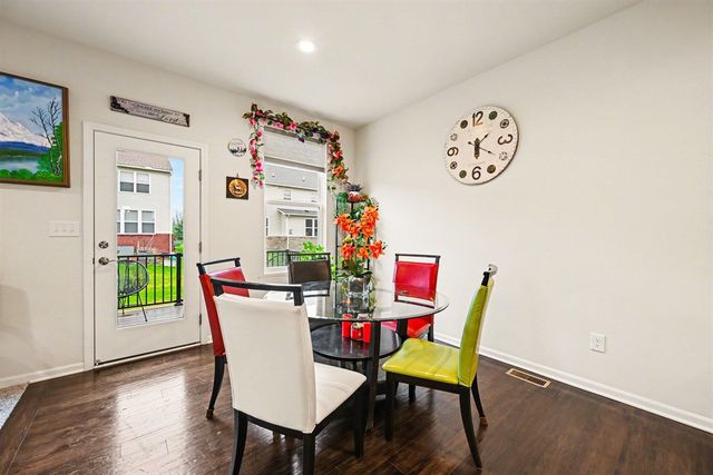 552 Wishing Tree Lane, Ann Arbor, MI 48108