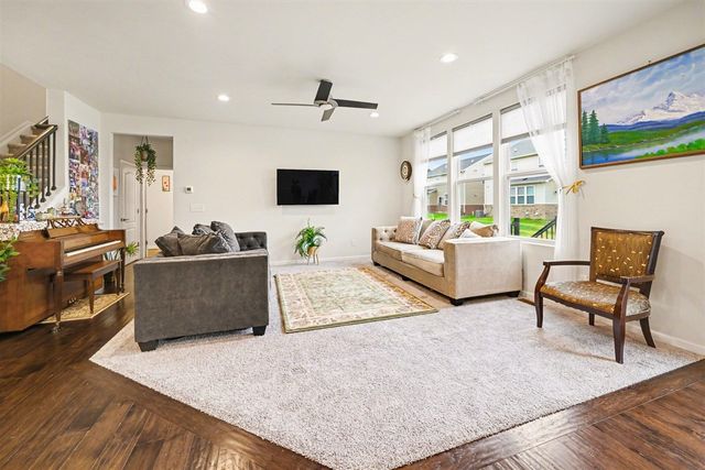 552 Wishing Tree Lane, Ann Arbor, MI 48108