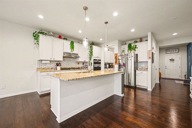 552 Wishing Tree Lane, Ann Arbor, MI 48108