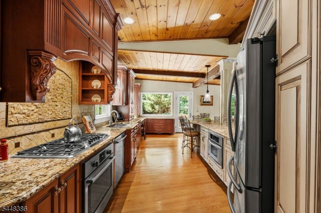 100 Pine Grove Rd, Berkeley Heights Twp., NJ 07922