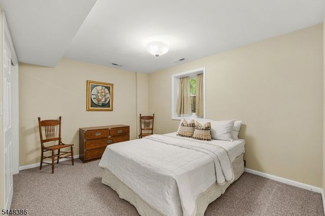 100 Pine Grove Rd, Berkeley Heights Twp., NJ 07922