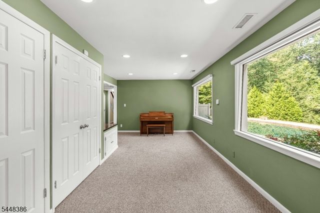 100 Pine Grove Rd, Berkeley Heights Twp., NJ 07922