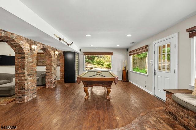 100 Pine Grove Rd, Berkeley Heights Twp., NJ 07922