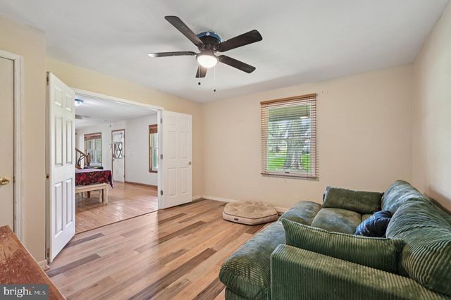 5164 PERRY RD, Mount Airy, MD 21771
