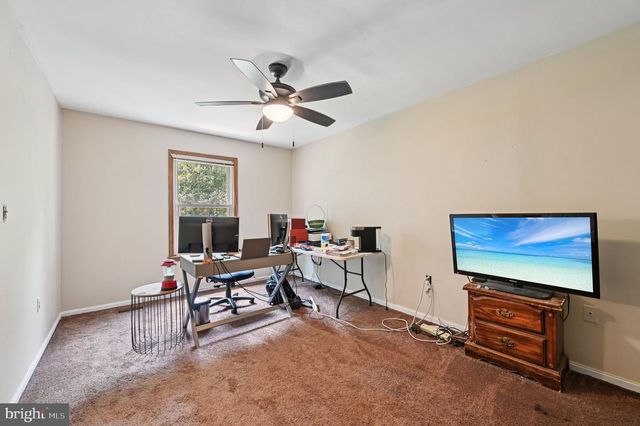 5164 PERRY RD, Mount Airy, MD 21771