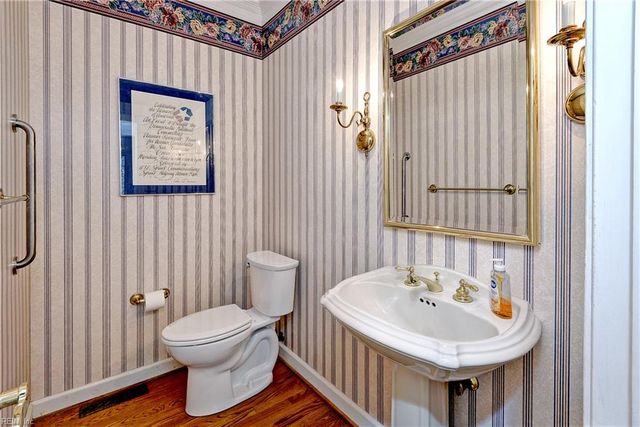 116 Cove Point LN, Williamsburg, VA 23185