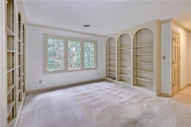 116 Cove Point LN, Williamsburg, VA 23185