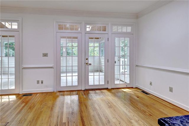 116 Cove Point LN, Williamsburg, VA 23185