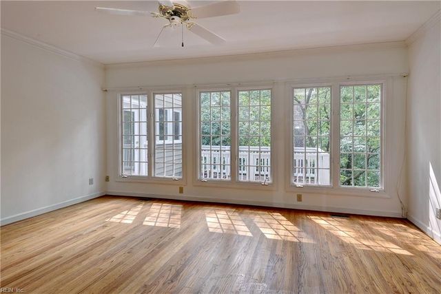 116 Cove Point LN, Williamsburg, VA 23185