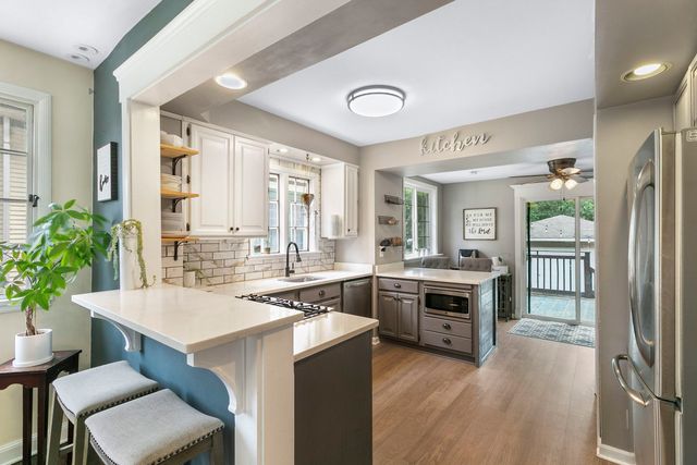 11345 S BELL Avenue, Chicago, IL 60643