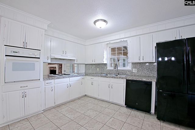 112 Royal Tower Dr, Irmo, SC 29063