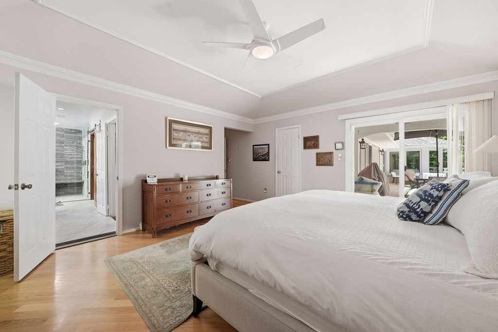 Image 23 of property listing at 7512 RAMBLING RIDGE DR, Fairfax Station, VA 22039