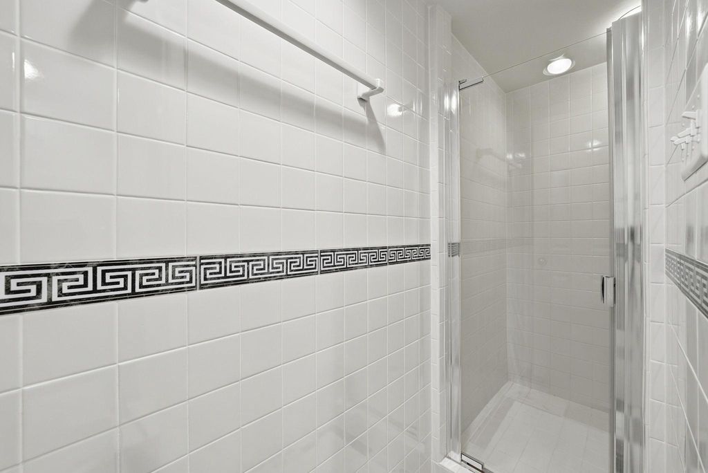 Image 44 of property listing at 7512 RAMBLING RIDGE DR, Fairfax Station, VA 22039