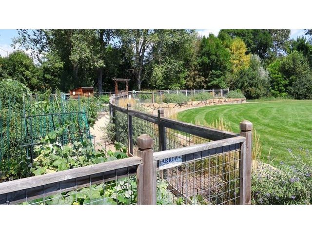 4014 Carrick Rd, Fort Collins, CO 80525