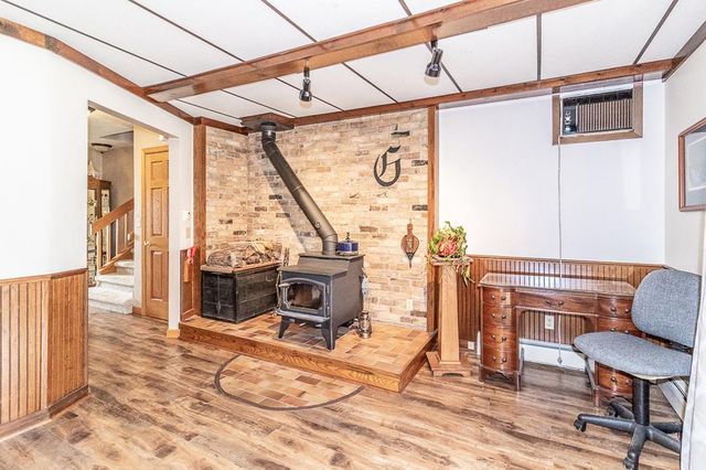 N3219 COUNTY ROAD D, New London, WI 54961