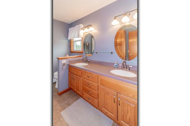 N3219 COUNTY ROAD D, New London, WI 54961