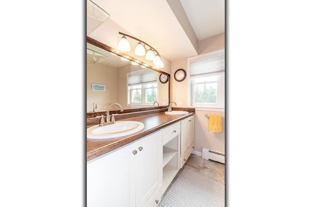 N3219 COUNTY ROAD D, New London, WI 54961