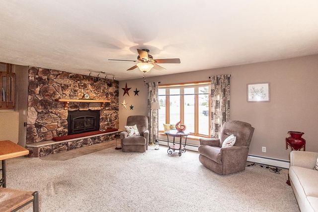 N3219 COUNTY ROAD D, New London, WI 54961