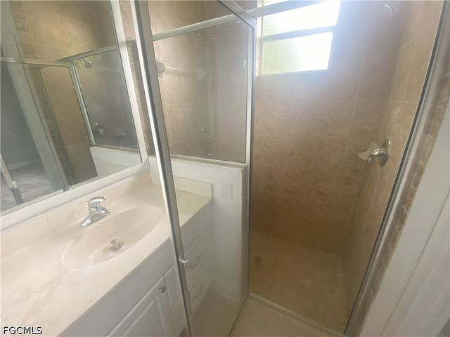 13832 1st ST, Fort Myers, FL 33905