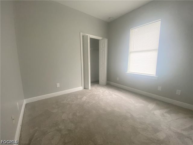 13832 1st ST, Fort Myers, FL 33905