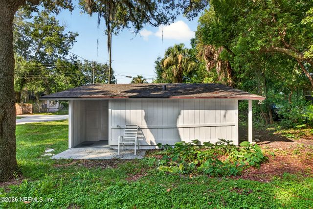 4951 HALLS Drive, Jacksonville, FL 32207