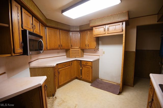 2129 Austintown Warren Rd, Mineral Ridge, OH 44440